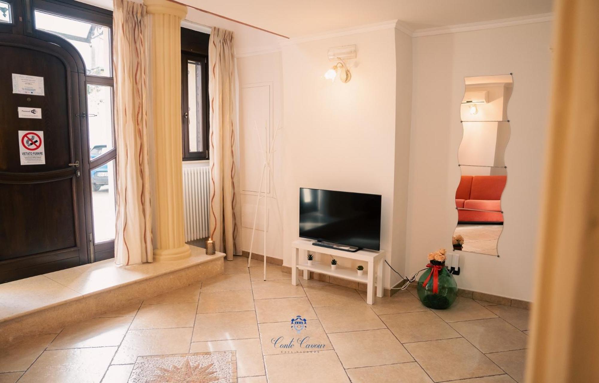 Conte Cavour - Casa Vacanze Laterza Esterno foto